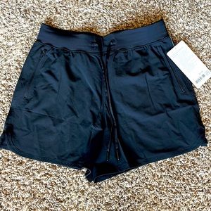 License to train HR short 4”